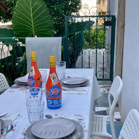 Apartmán Victoria's House In A With A Sea View, 200 M From A Bike Path